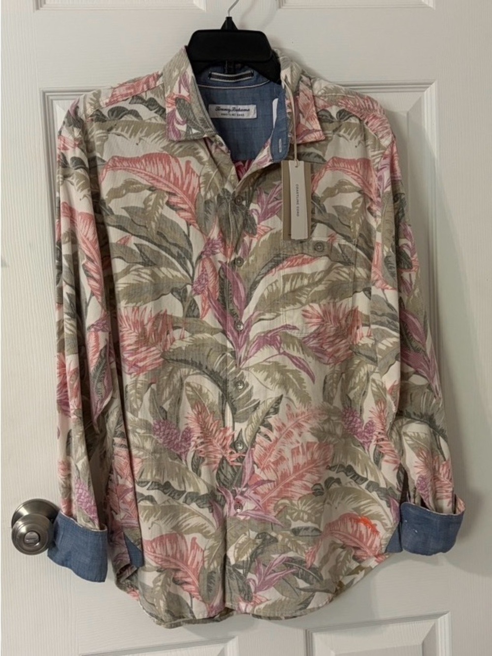 Tommy Bahama Light Blue Chambray Shirt Original Price92usd